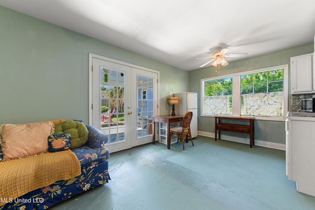 211 Demontluzin Avenue, Bay Saint Louis, MS 39520