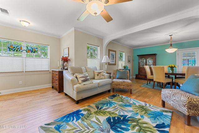 211 Demontluzin Avenue, Bay Saint Louis, MS 39520