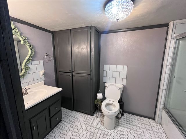 1421 Hendrix Street, Altus, AR 72821