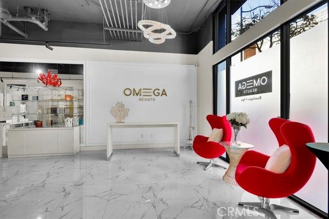 300 E 4th Street, Long Beach, CA 90802