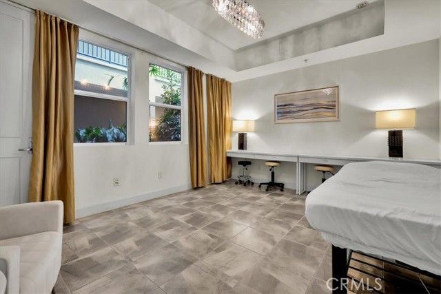 300 E 4th Street, Long Beach, CA 90802