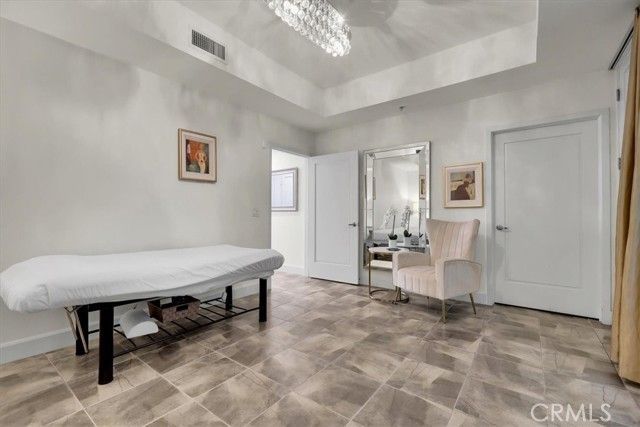 300 E 4th Street, Long Beach, CA 90802