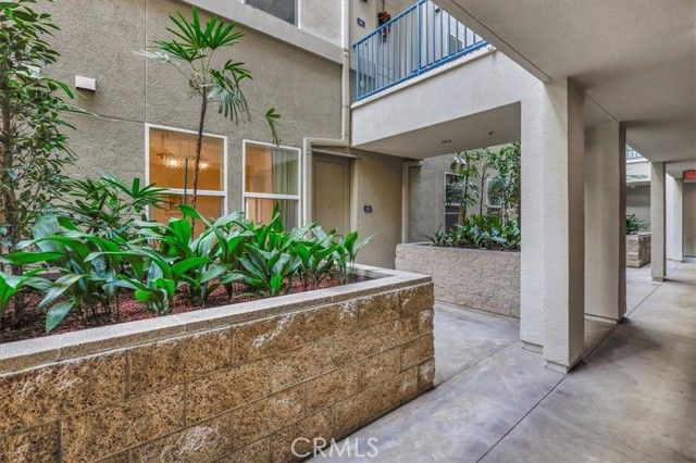 300 E 4th Street, Long Beach, CA 90802