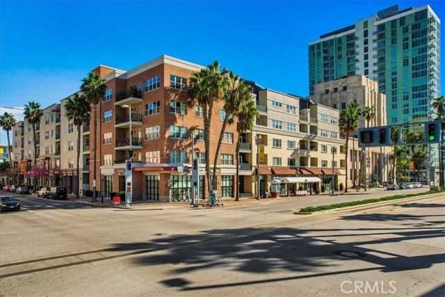 300 E 4th Street, Long Beach, CA 90802