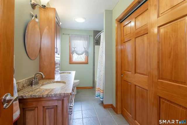 113 Pinnacle Road, Plainville, CT 06062