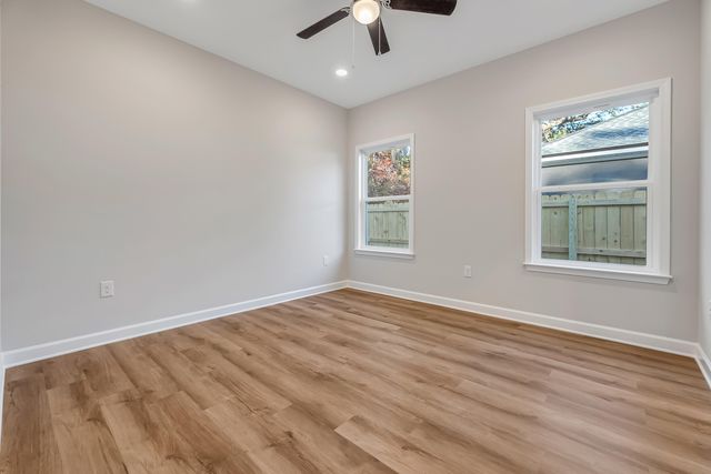 15 Shebbi Lane, Freeport, FL 32439