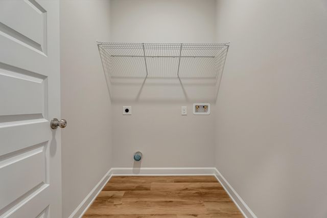 15 Shebbi Lane, Freeport, FL 32439