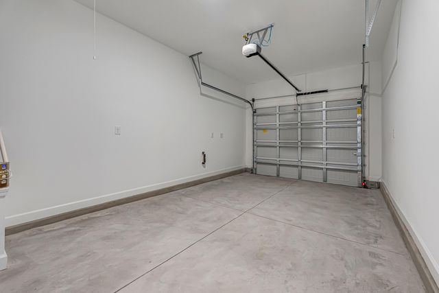 15 Shebbi Lane, Freeport, FL 32439