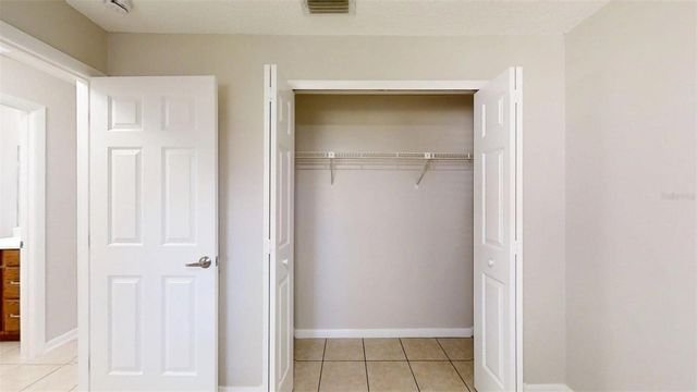 224 W MCCLENDON STREET, Lady Lake, FL 32159