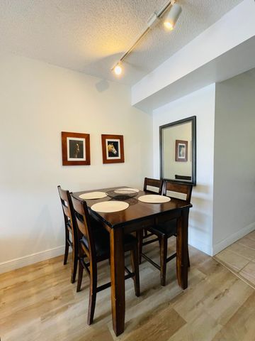 2040 Greenview Shores Boulevard 221, Wellington, FL 33414