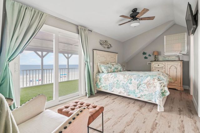 515 S Seaside Dr., Surfside Beach, SC 29575