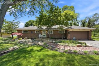 25531 Crystal Spring Court, Farmington Hills, MI 48336