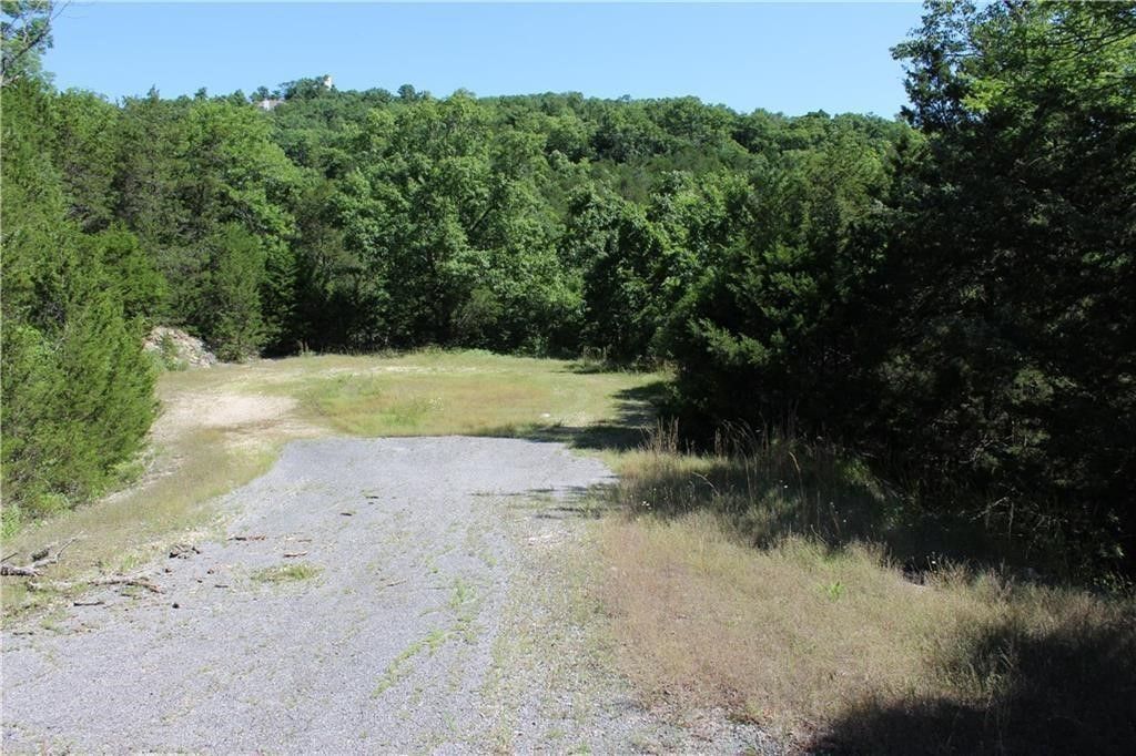 4 Beaver Circle, Holiday Island, AR 72631