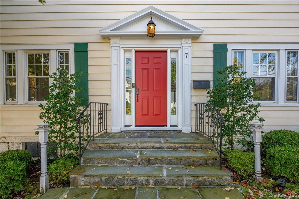 7 Thompson Street, Tuckahoe, NY 10707 — photo 3