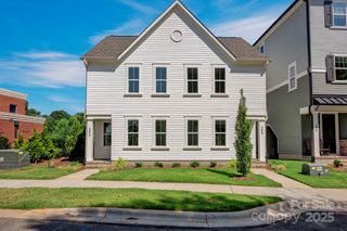 203 Davidson Gateway Drive, Davidson, NC 28036