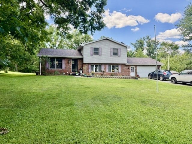 1652 Frew Mill Rd, Shenango Twp, PA 16101