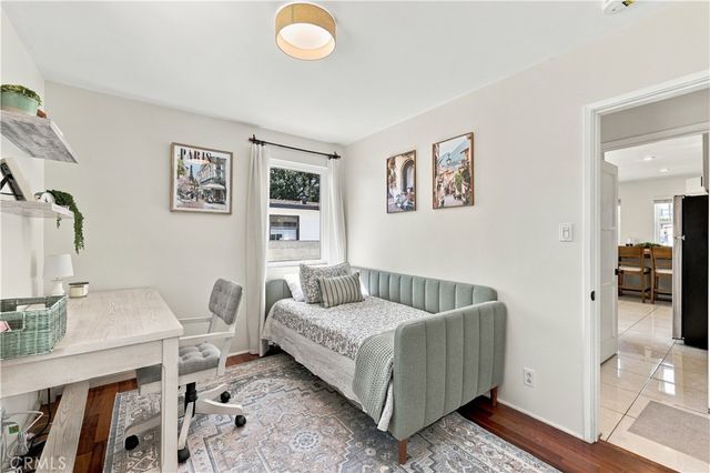 8324 Barnsley Avenue, Los Angeles, CA 90045