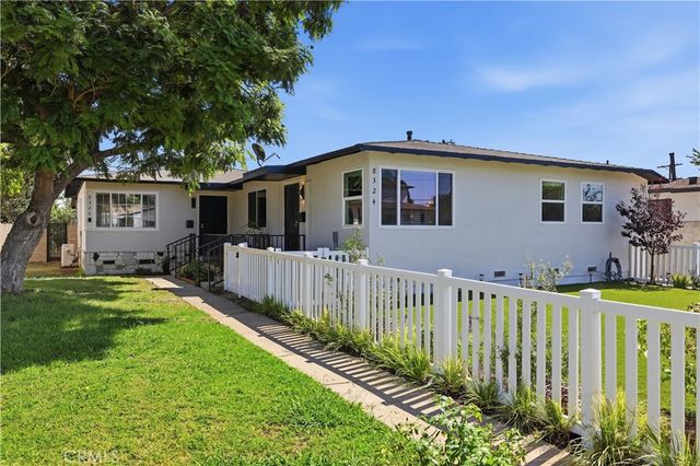 8324 Barnsley Avenue, Los Angeles, CA 90045