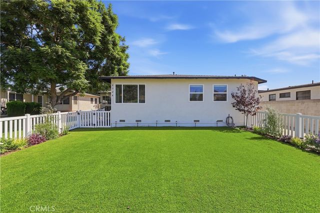 8324 Barnsley Avenue, Los Angeles, CA 90045