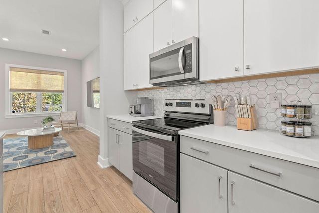 16 Shem Drive, Mount Pleasant, SC 29464