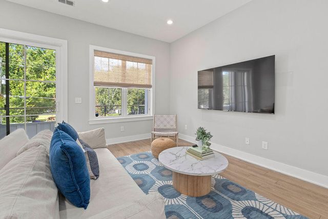 16 Shem Drive, Mount Pleasant, SC 29464