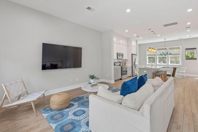 16 Shem Drive, Mount Pleasant, SC 29464