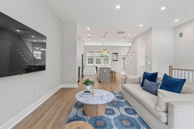 16 Shem Drive, Mount Pleasant, SC 29464