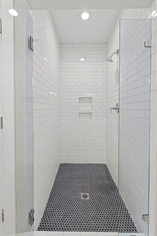 16 Shem Drive, Mount Pleasant, SC 29464