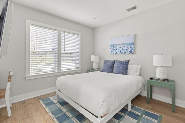 16 Shem Drive, Mount Pleasant, SC 29464