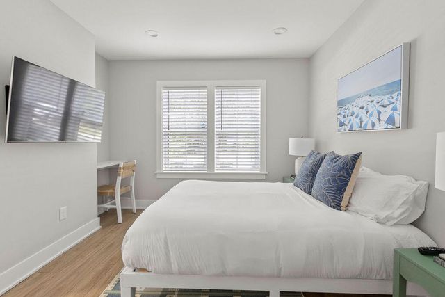 16 Shem Drive, Mount Pleasant, SC 29464