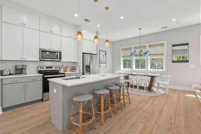 16 Shem Drive, Mount Pleasant, SC 29464