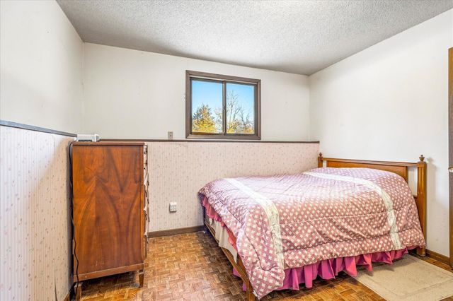 1792 County Road 5 NW, Isanti, MN 55040