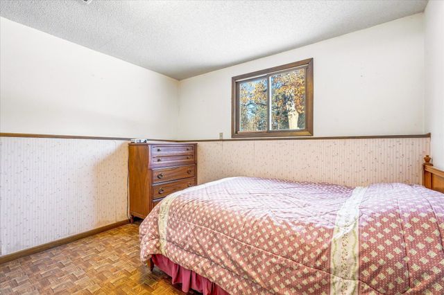 1792 County Road 5 NW, Isanti, MN 55040