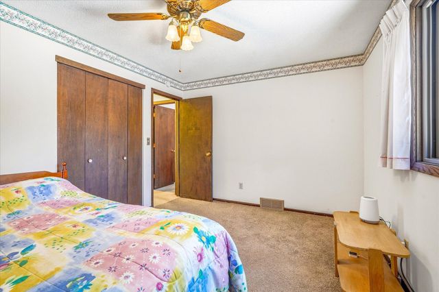 1792 County Road 5 NW, Isanti, MN 55040