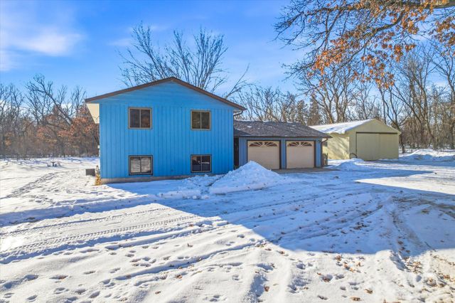 1792 County Road 5 NW, Isanti, MN 55040