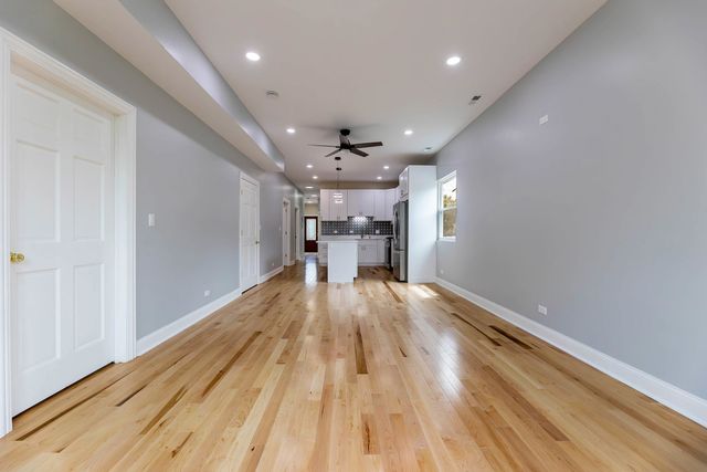 441 N Leclaire Avenue, Chicago, IL 60644