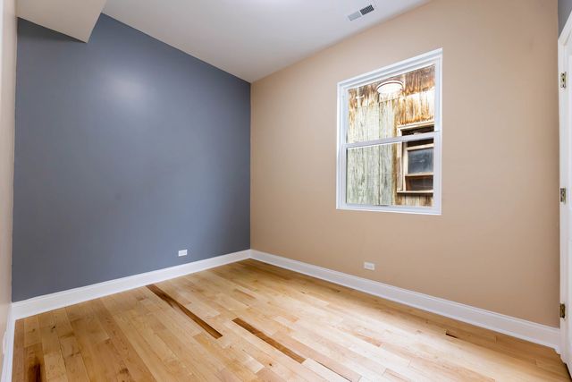 441 N Leclaire Avenue, Chicago, IL 60644