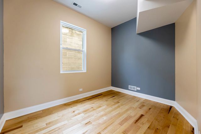 441 N Leclaire Avenue, Chicago, IL 60644