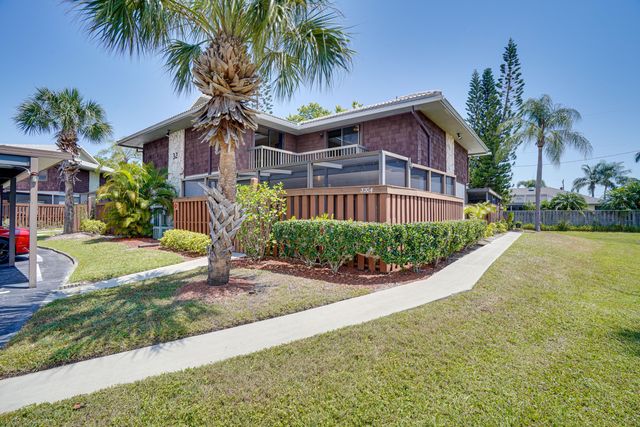3201 SE Guenevere Lane A, Port St. Lucie A, Port St Lucie, FL 34952