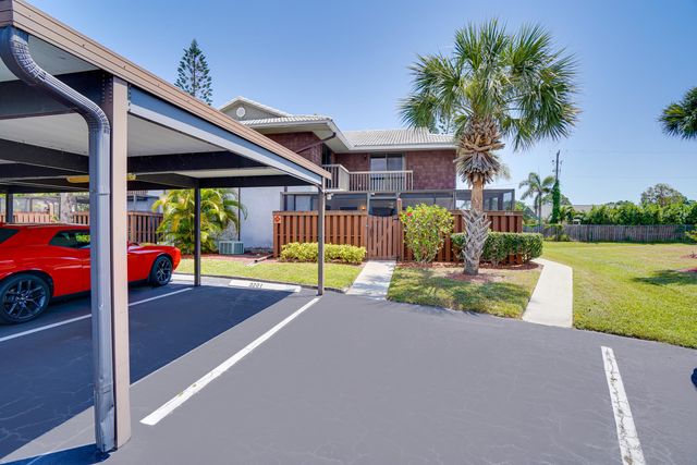 3201 SE Guenevere Lane A, Port St. Lucie A, Port St Lucie, FL 34952