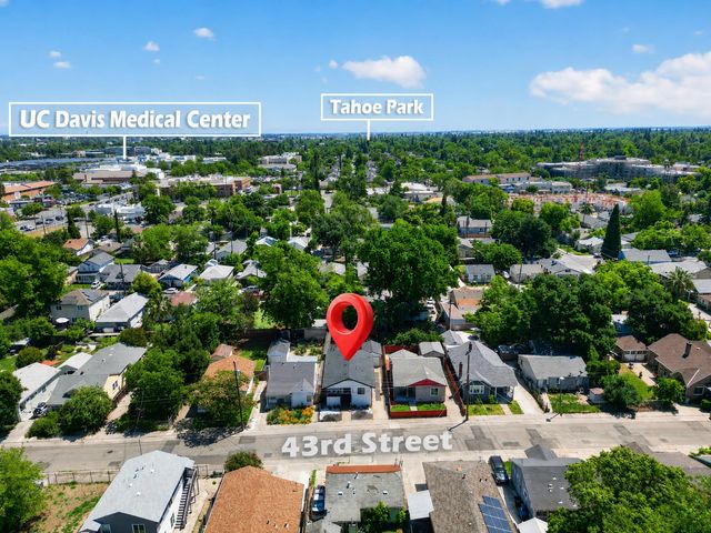 3217 43rd St, Sacramento, CA 95817