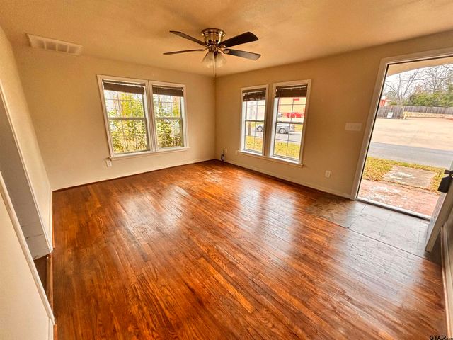515 Canada St, Jacksonville, TX 75766