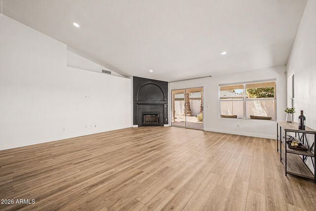 3022 E EMILE ZOLA Avenue, Phoenix, AZ 85032