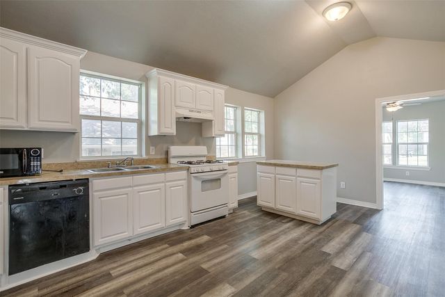 2620 Wilkinson Avenue, Fort Worth, TX 76103