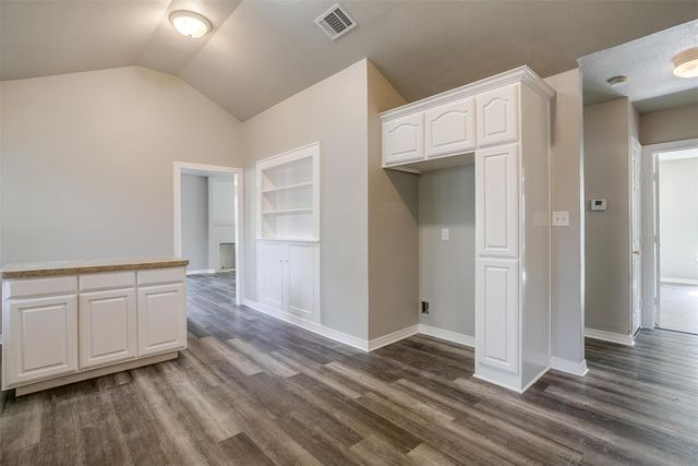 2620 Wilkinson Avenue, Fort Worth, TX 76103