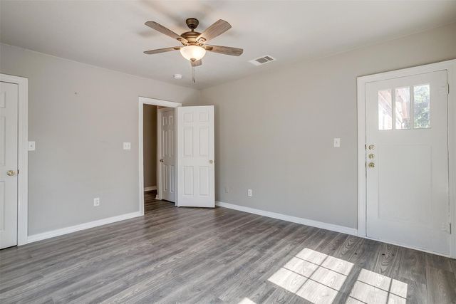 2620 Wilkinson Avenue, Fort Worth, TX 76103