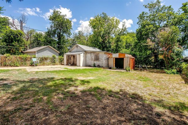 2620 Wilkinson Avenue, Fort Worth, TX 76103