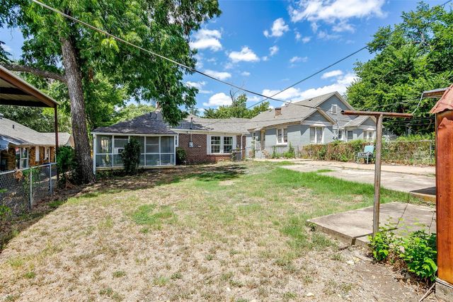 2620 Wilkinson Avenue, Fort Worth, TX 76103