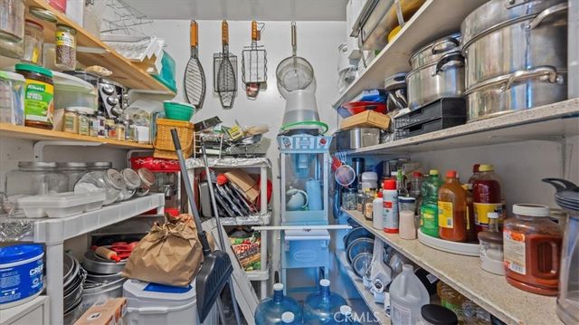 7603 Date Avenue, Fontana, CA 92336