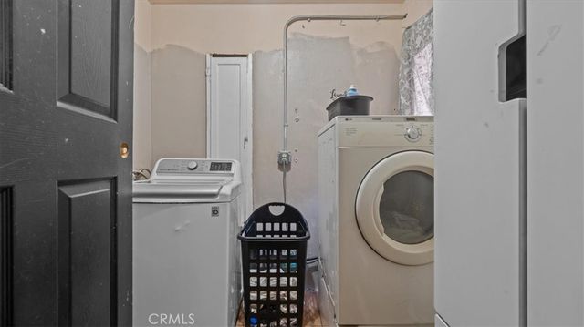 7603 Date Avenue, Fontana, CA 92336